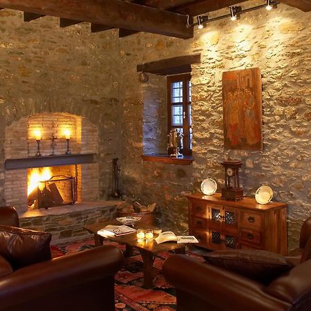 Palio Eleotrivio Guesthouse Agios Lavrentios Esterno foto