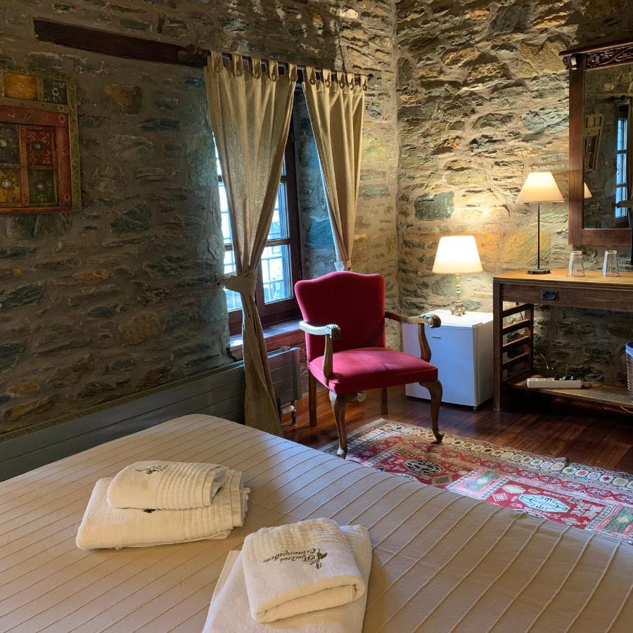 Palio Eleotrivio Guesthouse Agios Lavrentios Esterno foto