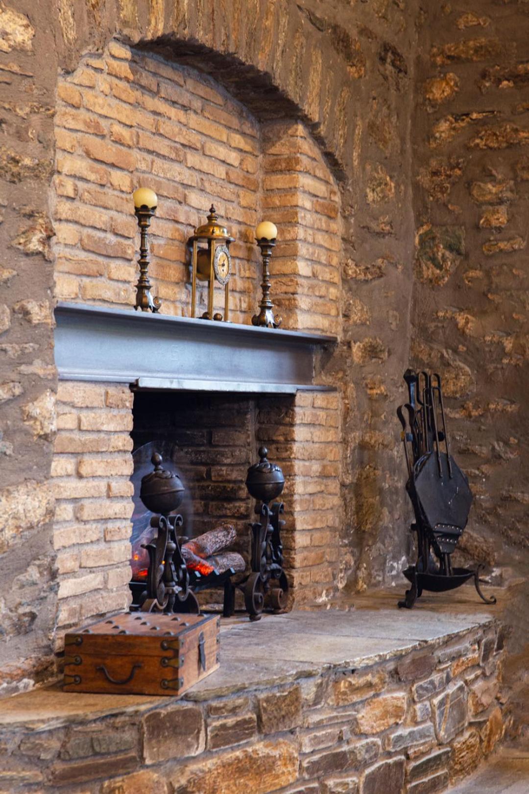 Palio Eleotrivio Guesthouse Agios Lavrentios Esterno foto
