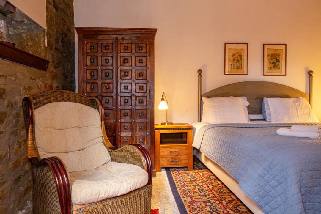 Palio Eleotrivio Guesthouse Agios Lavrentios Esterno foto
