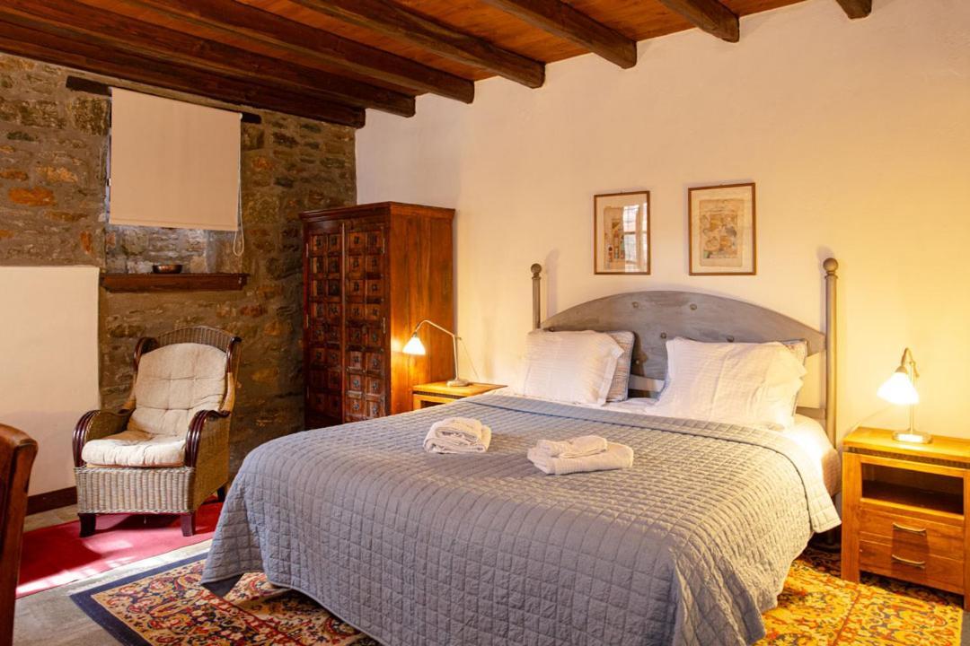 Palio Eleotrivio Guesthouse Agios Lavrentios Esterno foto
