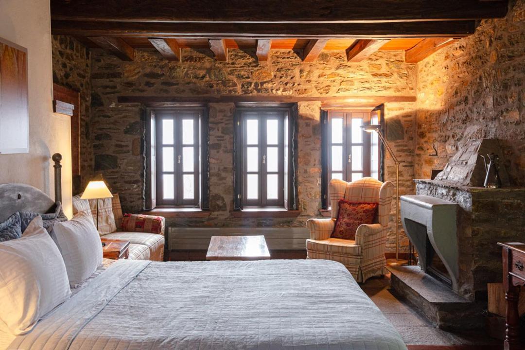 Palio Eleotrivio Guesthouse Agios Lavrentios Esterno foto