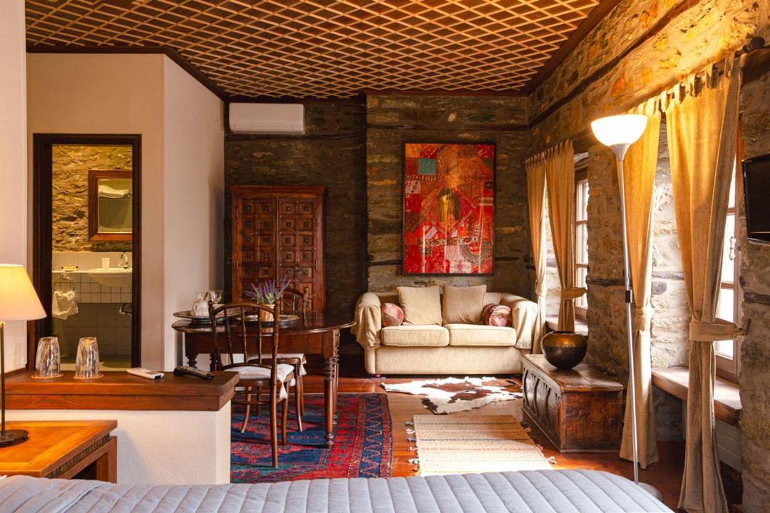 Palio Eleotrivio Guesthouse Agios Lavrentios Esterno foto