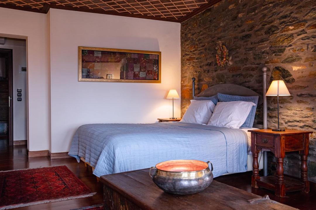 Palio Eleotrivio Guesthouse Agios Lavrentios Esterno foto